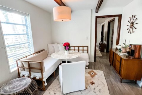 Villa ou maison à louer à Miami Beach, Floride: 3 chambres, 593.37 m2 № 1877562 - photo 7