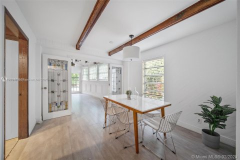 Villa ou maison à louer à Miami Beach, Floride: 3 chambres, 593.37 m2 № 1877562 - photo 5