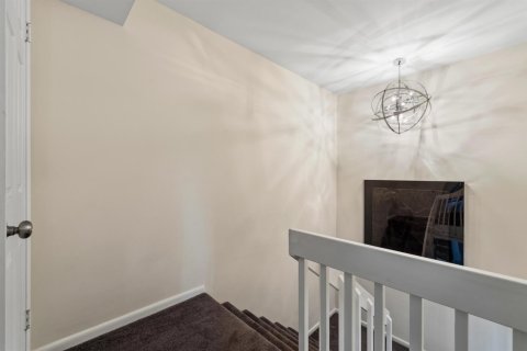 Townhouse in Stuart, Florida 2 bedrooms, 130.06 sq.m. № 2154688 - photo 16