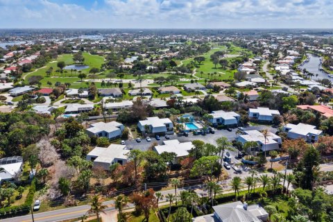 Townhouse in Stuart, Florida 2 bedrooms, 130.06 sq.m. № 2154688 - photo 29