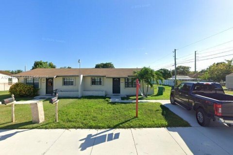 Casa en Miami, Florida 2 dormitorios, 75.81 m2 № 2085370