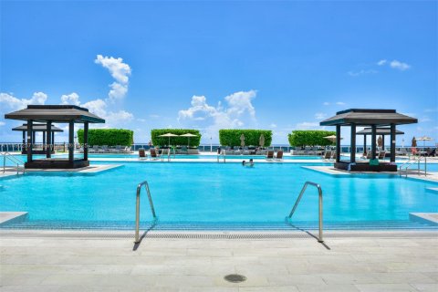 Copropriété à louer à Hallandale Beach, Floride: 2 chambres, 100.89 m2 № 1946849 - photo 7