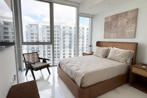 Condo in Miami, Florida, 2 bedrooms  № 1888959 - photo 23