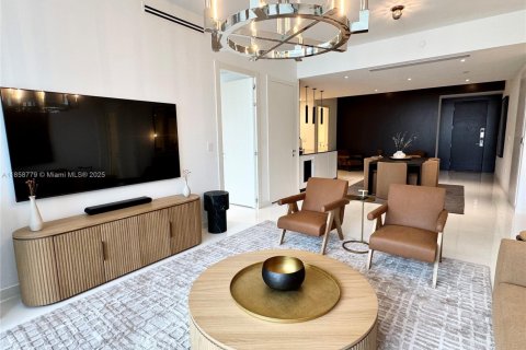 Condo in Miami, Florida, 2 bedrooms  № 1888959 - photo 14