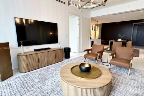 Condo in Miami, Florida, 2 bedrooms  № 1888959 - photo 15