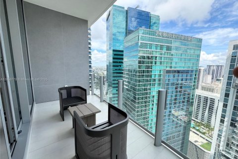 Condo in Miami, Florida, 2 bedrooms  № 1888959 - photo 27
