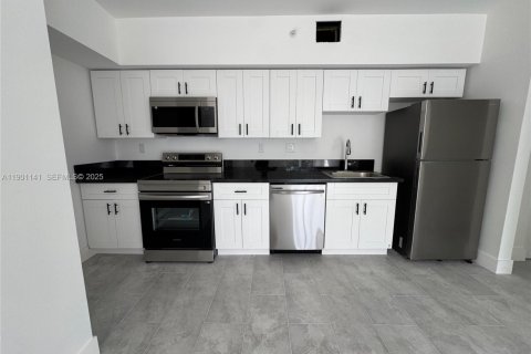 Apartment in Miami, Florida 3 bedrooms, 92.34 sq.m. № 1951841 - photo 6