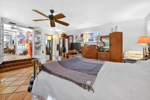 House in Miami Shores, Florida 3 bedrooms, 135.64 sq.m. № 2007349 - photo 20