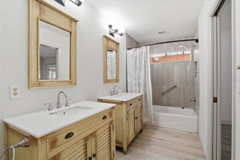 Villa ou maison à vendre à Bradenton, Floride: 3 chambres, 137.96 m2 № 2147634 - photo 22