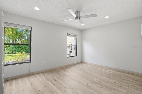 Villa ou maison à vendre à Bradenton, Floride: 3 chambres, 137.96 m2 № 2147634 - photo 30