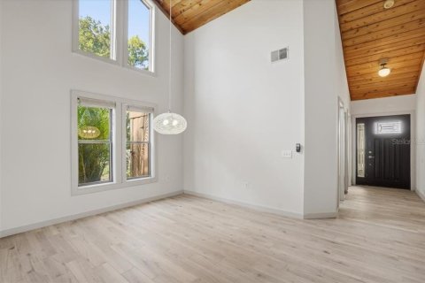 Villa ou maison à vendre à Bradenton, Floride: 3 chambres, 137.96 m2 № 2147634 - photo 9