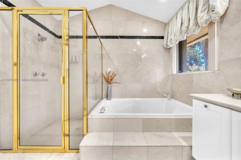 Villa ou maison à louer à Pembroke Pines, Floride: 5 chambres, 339.93 m2 № 2025162 - photo 24