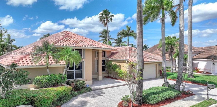 Villa ou maison à Pembroke Pines, Floride 5 chambres, 339.93 m2 № 2025162