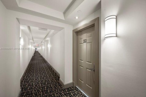 Copropriété à vendre à Plantation, Floride: 2 chambres, 103.77 m2 № 2089554 - photo 21