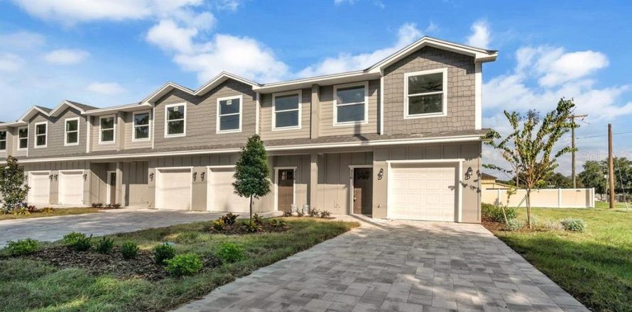 Adosado en Bartow, Florida 3 dormitorios, 141.3 m2 № 1724375