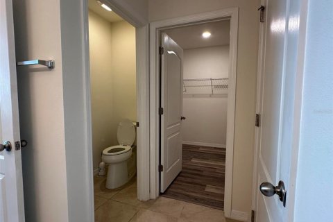 Casa en venta en Kissimmee, Florida, 4 dormitorios, 170.01 m2 № 1720195 - foto 18