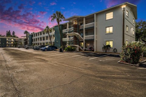 Condo in Bradenton, Florida, 1 bedroom № 2239469