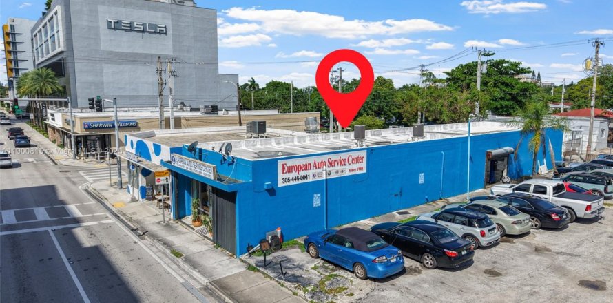 Immobilier commercial à Miami, Floride № 2081705