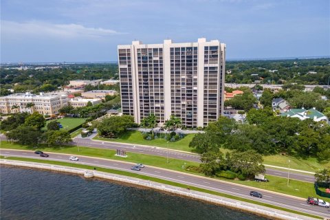 Condo in Tampa, Florida, 2 bedrooms  № 2211177 - photo 3