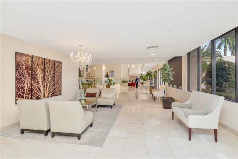 Condo in Tampa, Florida, 2 bedrooms  № 2211177 - photo 4