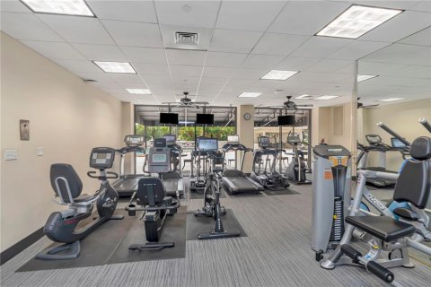 Condo in Tampa, Florida, 2 bedrooms  № 2211177 - photo 29