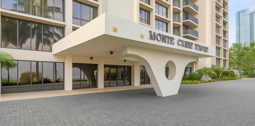 Condo in Tampa, Florida, 2 bedrooms  № 2211177