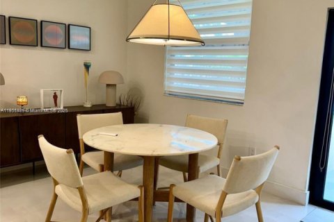 Villa ou maison à vendre à Homestead, Floride: 5 chambres, 276.29 m2 № 1954057 - photo 17