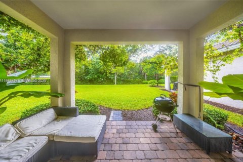 Купить виллу или дом в Холливуд, Флорида 3 спальни, 174.75м2, № 2045779 - фото 27