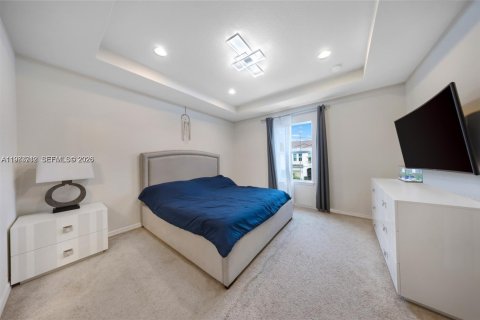 Купить виллу или дом в Холливуд, Флорида 3 спальни, 174.75м2, № 2045779 - фото 13