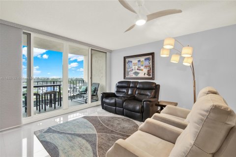 Copropriété à vendre à Pompano Beach, Floride: 2 chambres, 111.48 m2 № 1934448 - photo 12