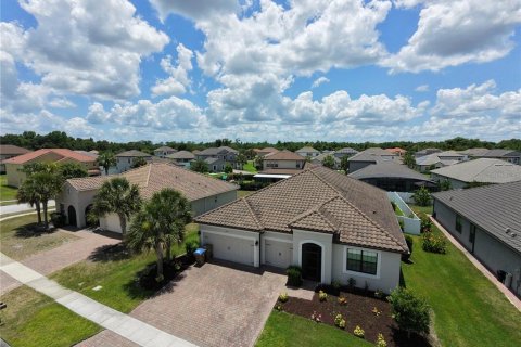 Villa ou maison à vendre à Kissimmee, Floride: 4 chambres, 253.34 m2 № 2238939 - photo 27