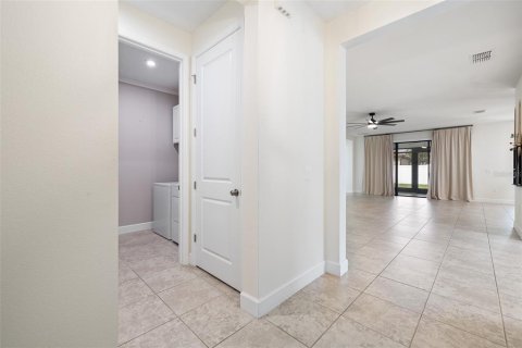 Villa ou maison à vendre à Kissimmee, Floride: 4 chambres, 253.34 m2 № 2238939 - photo 30