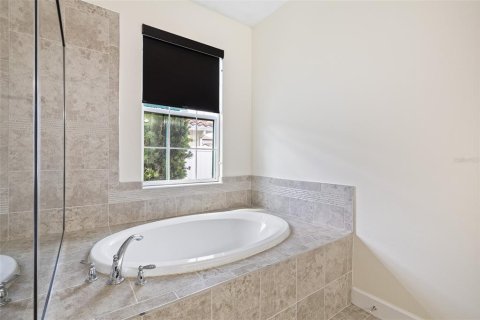 Villa ou maison à vendre à Kissimmee, Floride: 4 chambres, 253.34 m2 № 2238939 - photo 21