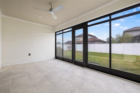 Villa ou maison à vendre à Kissimmee, Floride: 4 chambres, 253.34 m2 № 2238939 - photo 5
