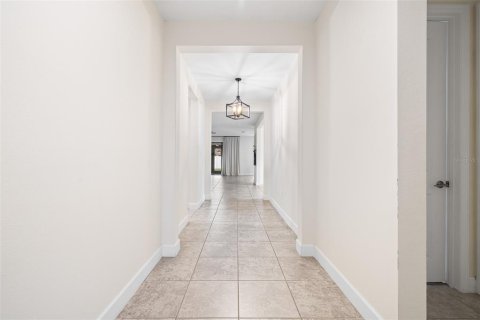 Villa ou maison à vendre à Kissimmee, Floride: 4 chambres, 253.34 m2 № 2238939 - photo 29