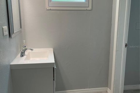 Villa ou maison à louer à Clearwater, Floride: 1 chambre, 69.96 m2 № 1909172 - photo 13