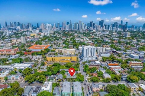 Propiedad comercial en venta en Miami, Florida, 314.1 m2 № 2012308 - foto 7