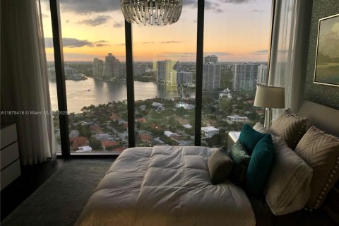 Copropriété à vendre à Sunny Isles Beach, Floride: 3 chambres, 385.92 m2 № 1977766 - photo 12