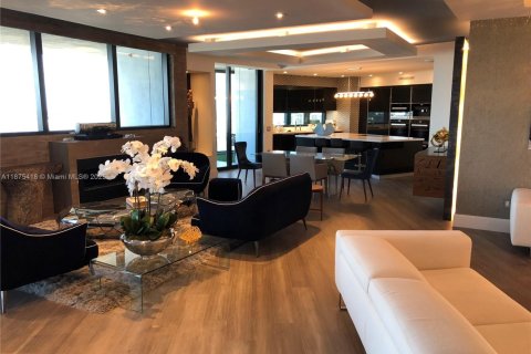 Copropriété à vendre à Sunny Isles Beach, Floride: 3 chambres, 385.92 m2 № 1977766 - photo 3