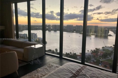 Copropriété à vendre à Sunny Isles Beach, Floride: 3 chambres, 385.92 m2 № 1977766 - photo 8