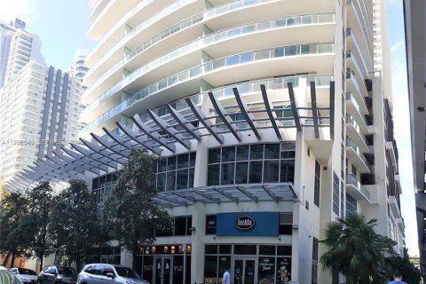 Снять в аренду кондоминиум в Майами, Флорида 49.24м2, № 2058450 - фото 2