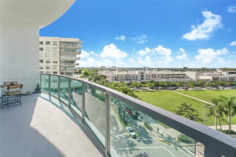 Купить кондоминиум в Майами, Флорида 2 спальни, 109.72м2, № 2037652 - фото 15