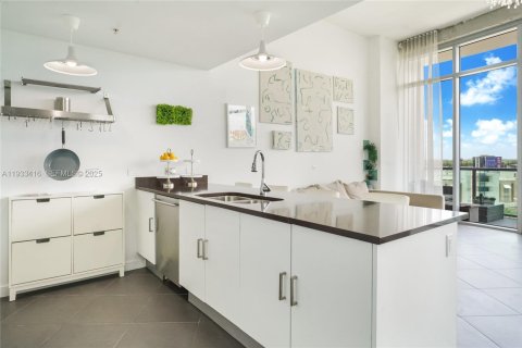 Купить кондоминиум в Майами, Флорида 2 спальни, 109.72м2, № 2037652 - фото 10