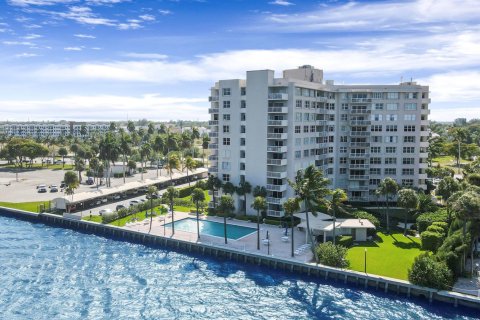 Condominio en venta en West Palm Beach, Florida, 1 dormitorio, 83.24 m2 № 1207514 - foto 1