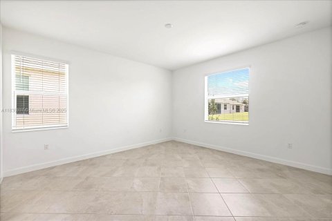 House in Lehigh Acres, Florida 3 bedrooms № 2012752 - photo 6