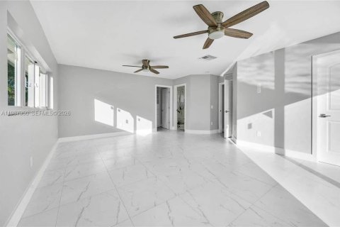 House in Coral Springs, Florida 6 bedrooms № 2050338 - photo 28