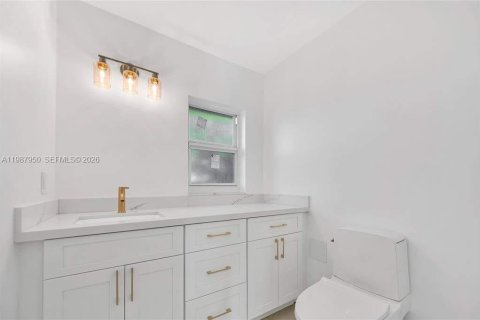 House in Coral Springs, Florida 6 bedrooms № 2050338 - photo 9