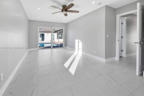 House in Coral Springs, Florida 6 bedrooms № 2050338 - photo 24