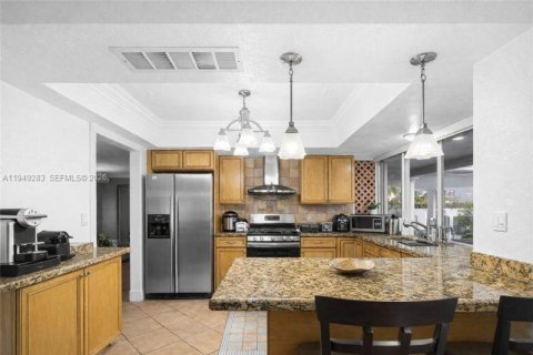 Casa en venta en Miramar, Florida, 5 dormitorios, 147.44 m2 № 2005501 - foto 2