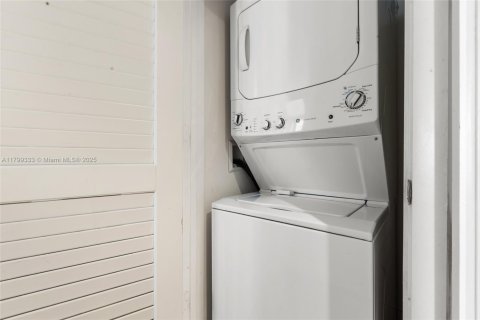 Copropriété à louer à Hollywood, Floride: 1 chambre, 79.15 m2 № 1861587 - photo 29